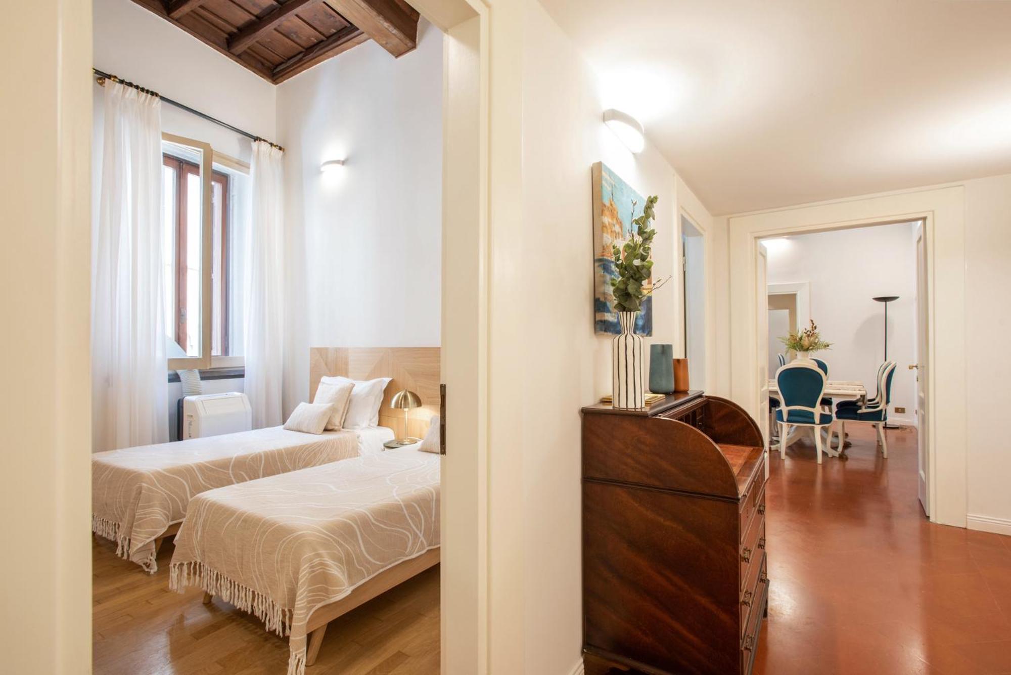 Apartment Avila Palace Piazza Navona Rom